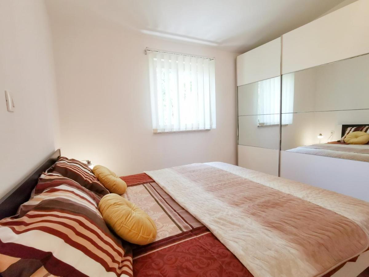 Holiday House Nela Labin  Exterior foto